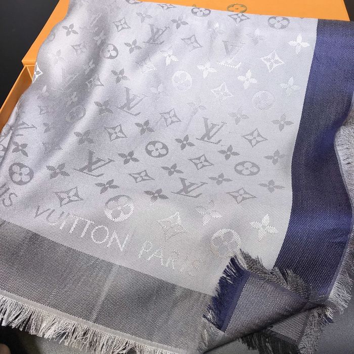 Louis Vuitton Scarf LVS00175